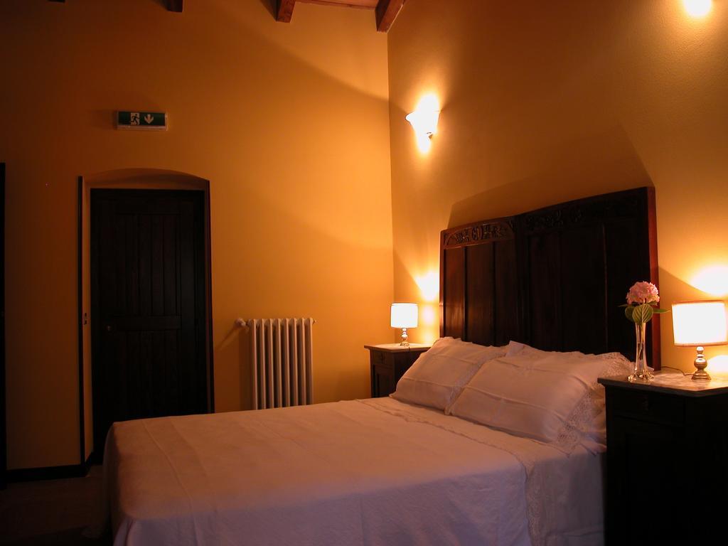 Agriturismo Casa Garello Salice Terme Habitación foto