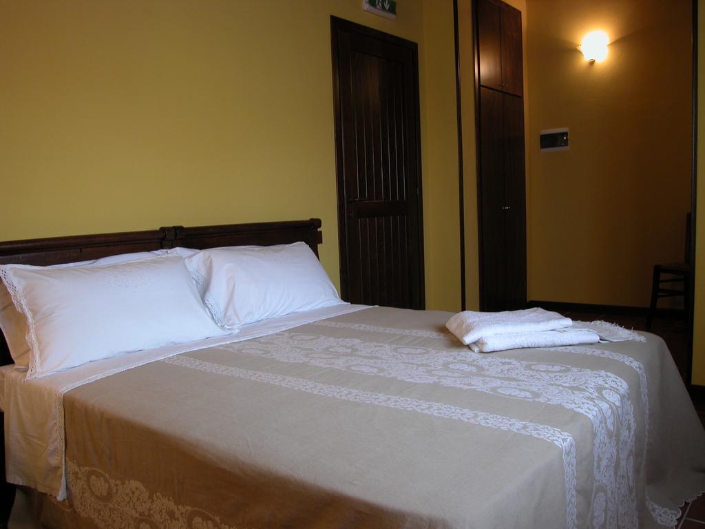 Agriturismo Casa Garello Salice Terme Habitación foto