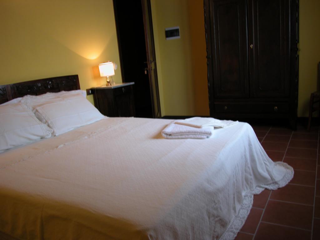 Agriturismo Casa Garello Salice Terme Habitación foto